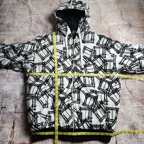 Medium Black and White Geometric Full Zip Lined Hoodie - Picture 6 of 11